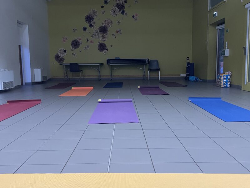 Thérapeute psycho-corporelle et professeure de yoga